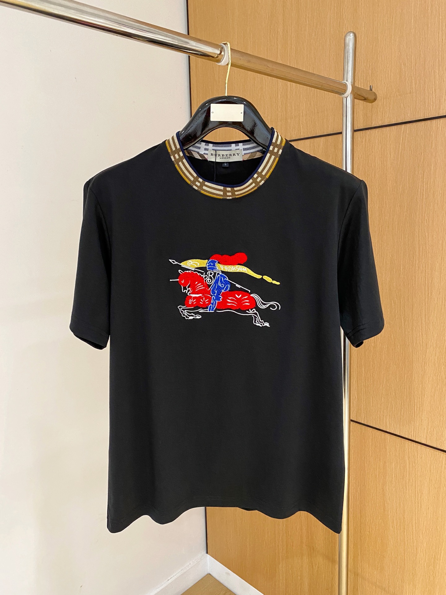 short sleeves